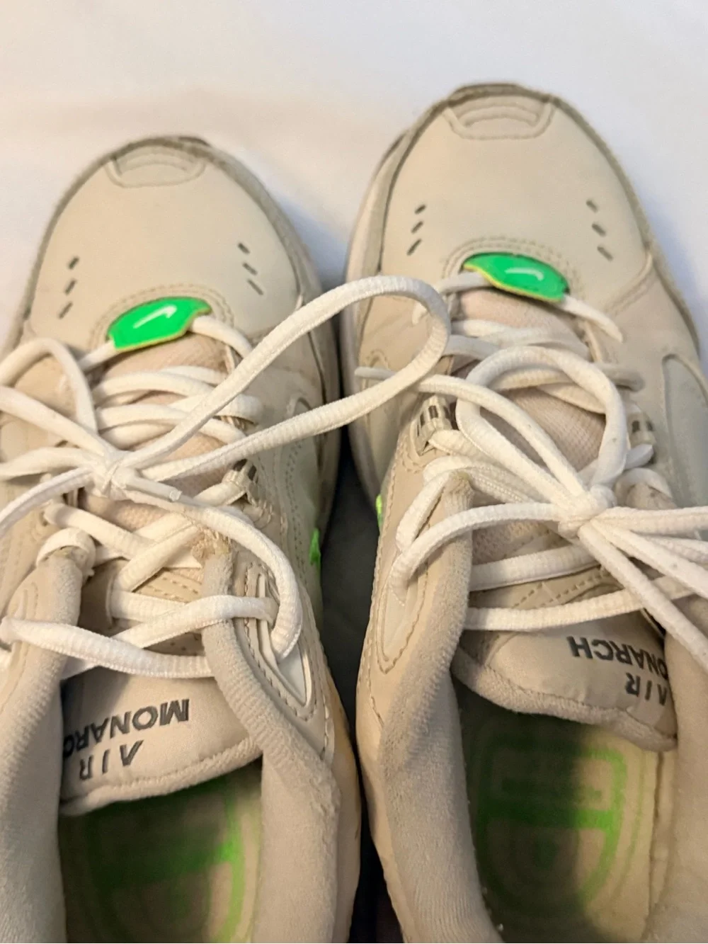 Nike Air Monarch IV Light Bone Green Strike men’s size 7